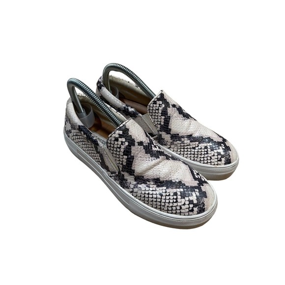 Steve Madden Snake Skin Print‎ Slip On Comfort Sneaker Shoe Size 7M - Picture 2 of 15